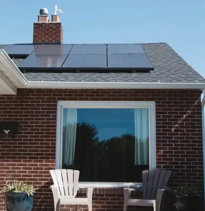 Met zonnepanelen op het dak hoef je jezelf minder druk te maken over energievreters
